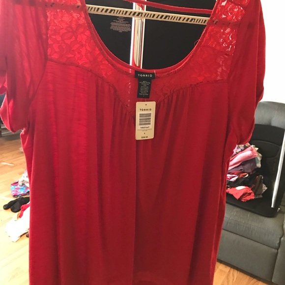 BNWT Torrid Lace Tee - Picture 3 of 5
